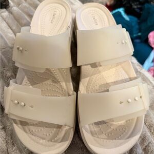 CROCS Brooklyn Buckle Frosted Low Wedge Sandals Size 9 - Like new